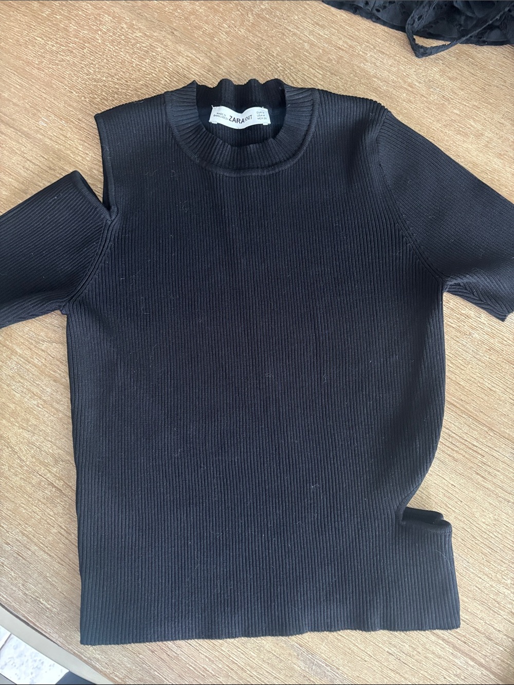 Zara- knit Black Ribbed Short-Sleeve Sweater w/ cutouts M